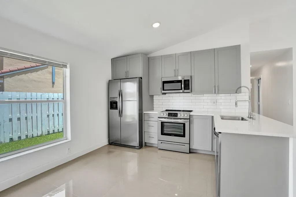 17866 SW 10th Lane Pembroke Pines FL 33029