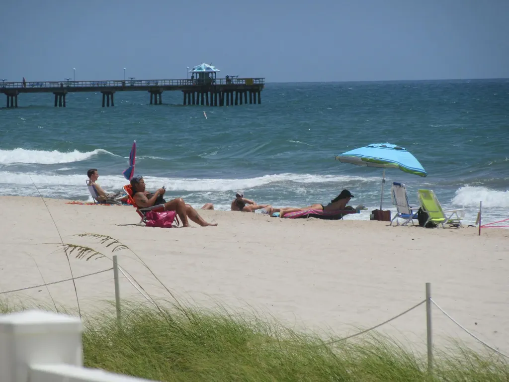 4050 N Ocean Drive Lauderdale By The Sea FL 33308