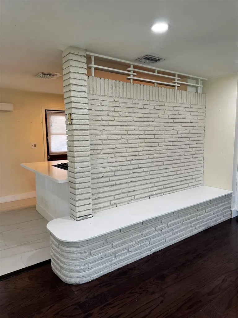 925 N 32nd Avenue Hollywood FL 33021