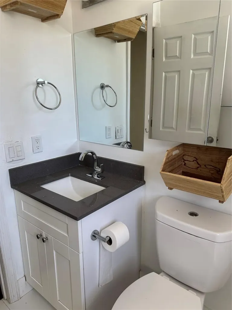 925 N 32nd Avenue Hollywood FL 33021
