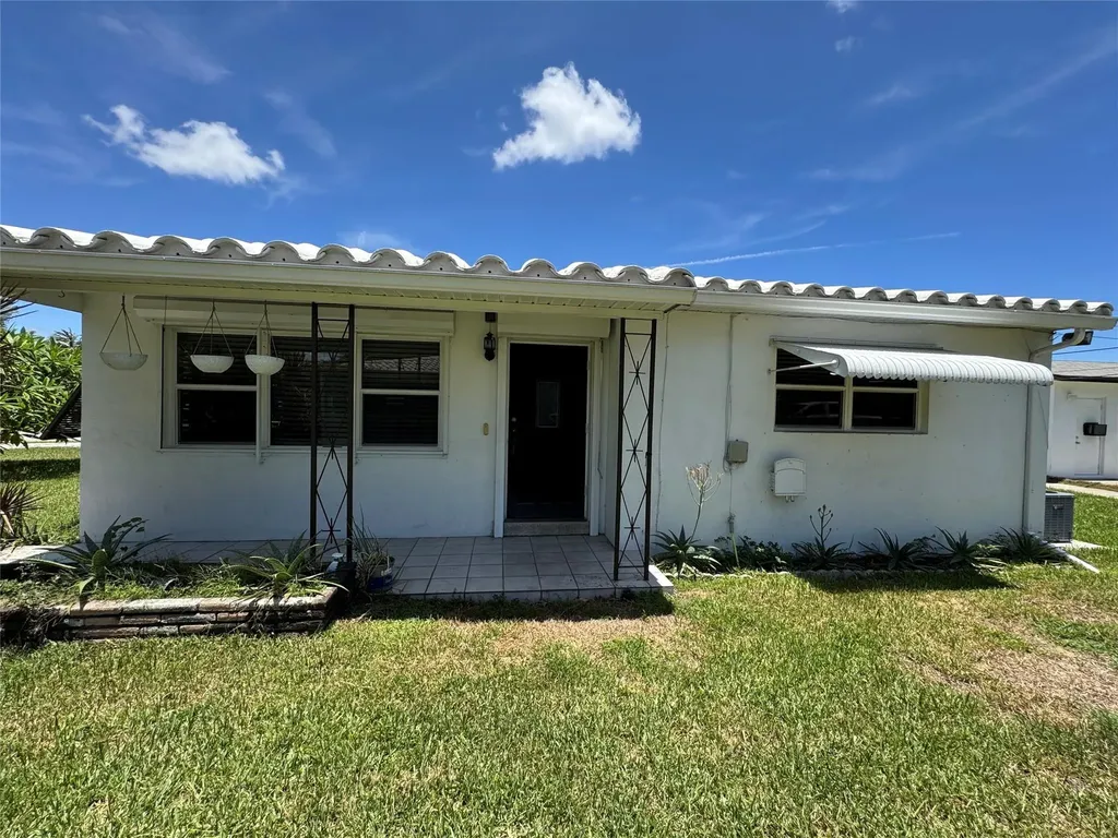 925 N 32nd Avenue Hollywood FL 33021