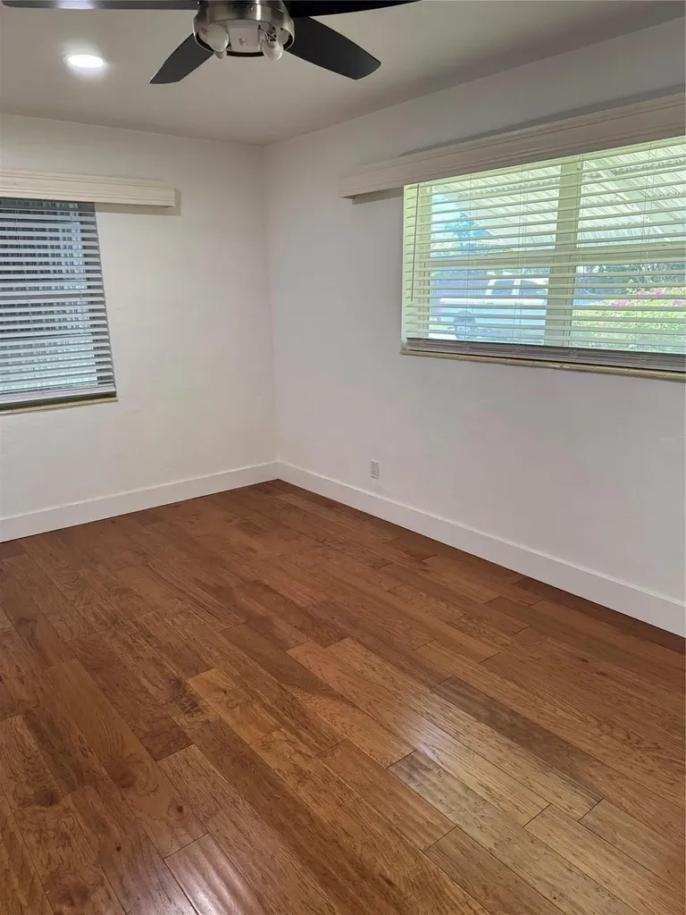 925 N 32nd Avenue Hollywood FL 33021