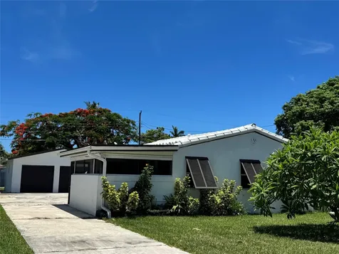 925 N 32nd Avenue Hollywood FL 33021