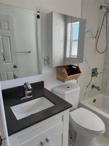925 N 32nd Avenue Hollywood FL 33021