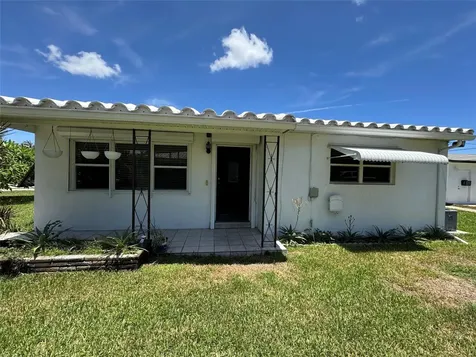 925 N 32nd Avenue Hollywood FL 33021