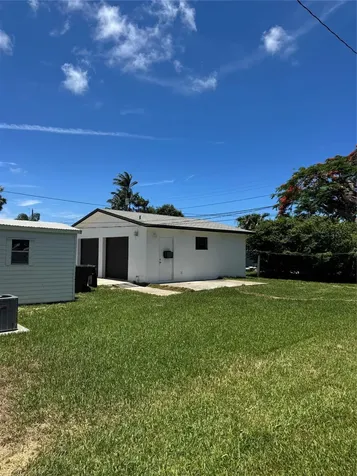 925 N 32nd Avenue Hollywood FL 33021