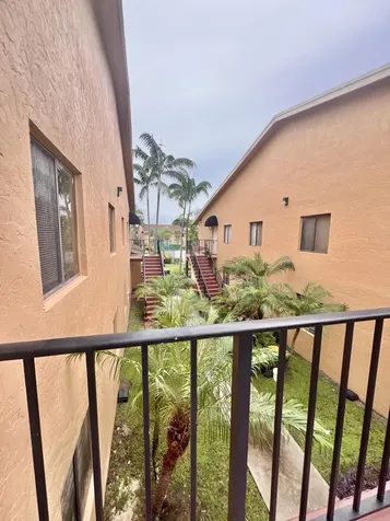 6061 N 10th Avenue Avenue N Greenacres FL 33463