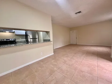 6061 N 10th Avenue Avenue N Greenacres FL 33463