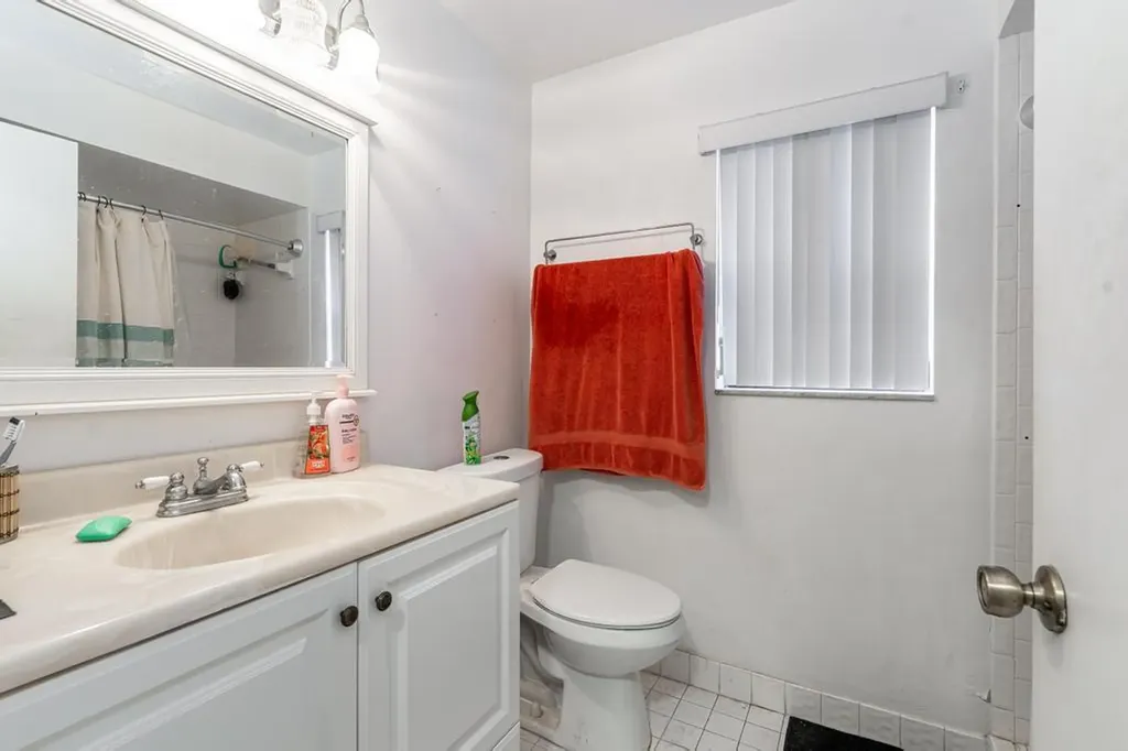 151 SW 95th Terrace Pembroke Pines FL 33025