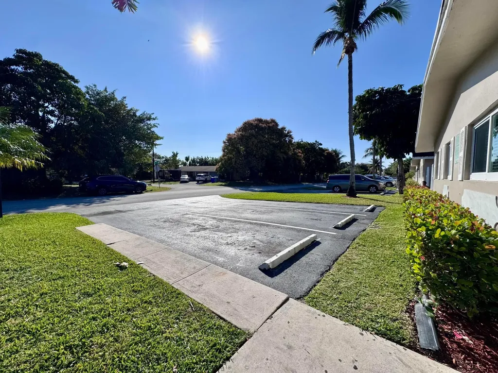 3101 NE 7th Avenue Pompano Beach FL 33064