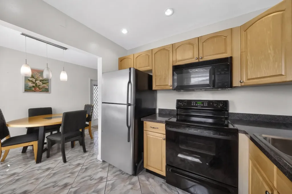 176 Upminster H Deerfield Beach FL 33442