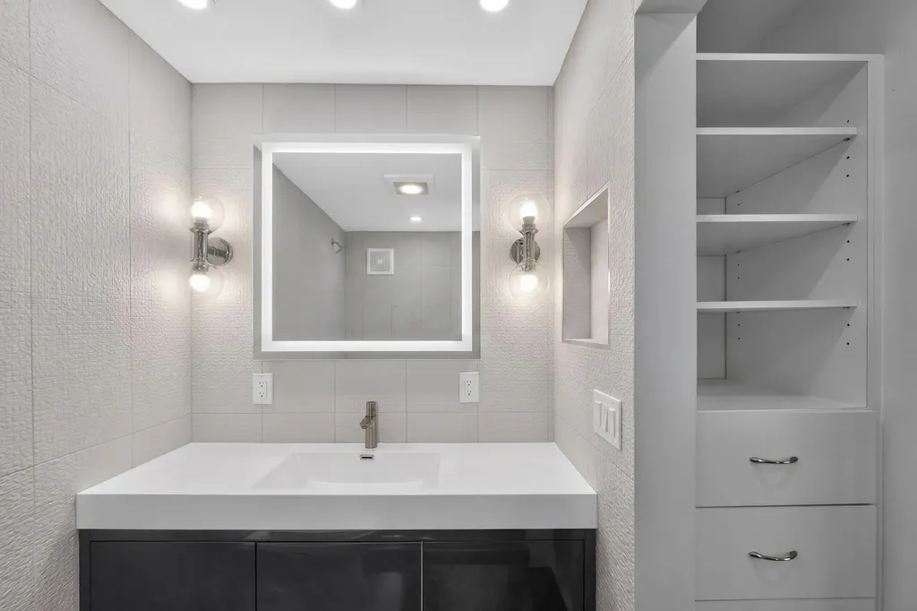 176 Upminster H Deerfield Beach FL 33442