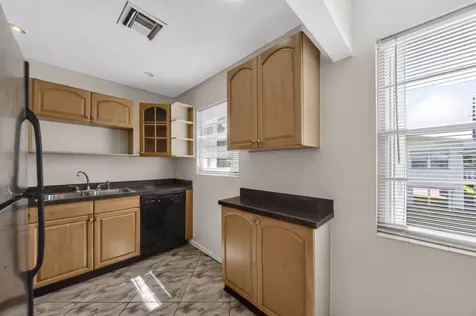 176 Upminster H Deerfield Beach FL 33442