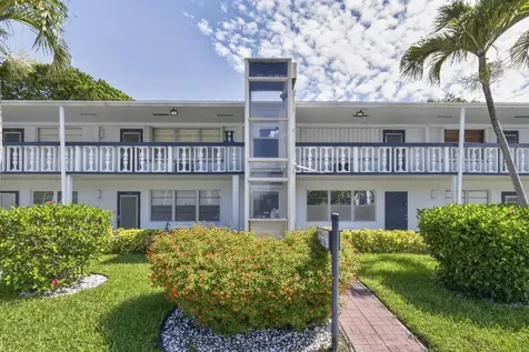 176 Upminster H Deerfield Beach FL 33442