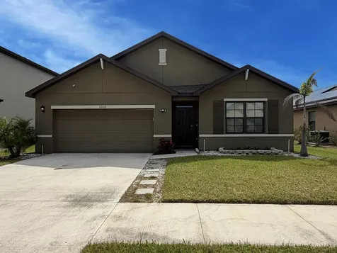 5306 Entertainment Way Fort Pierce FL 34947