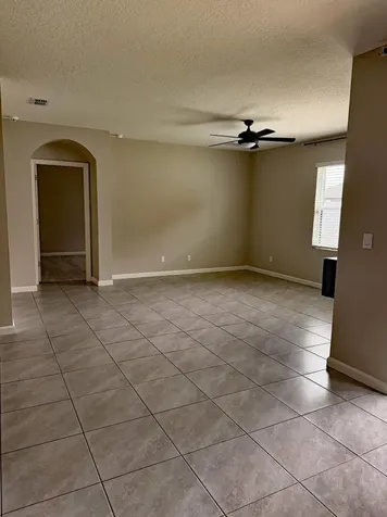 5306 Entertainment Way Fort Pierce FL 34947