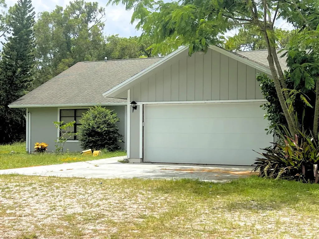 4811 N 122nd Drive Drive N The Acreage FL 33411