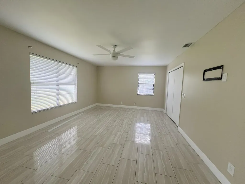 4811 N 122nd Drive Drive N The Acreage FL 33411