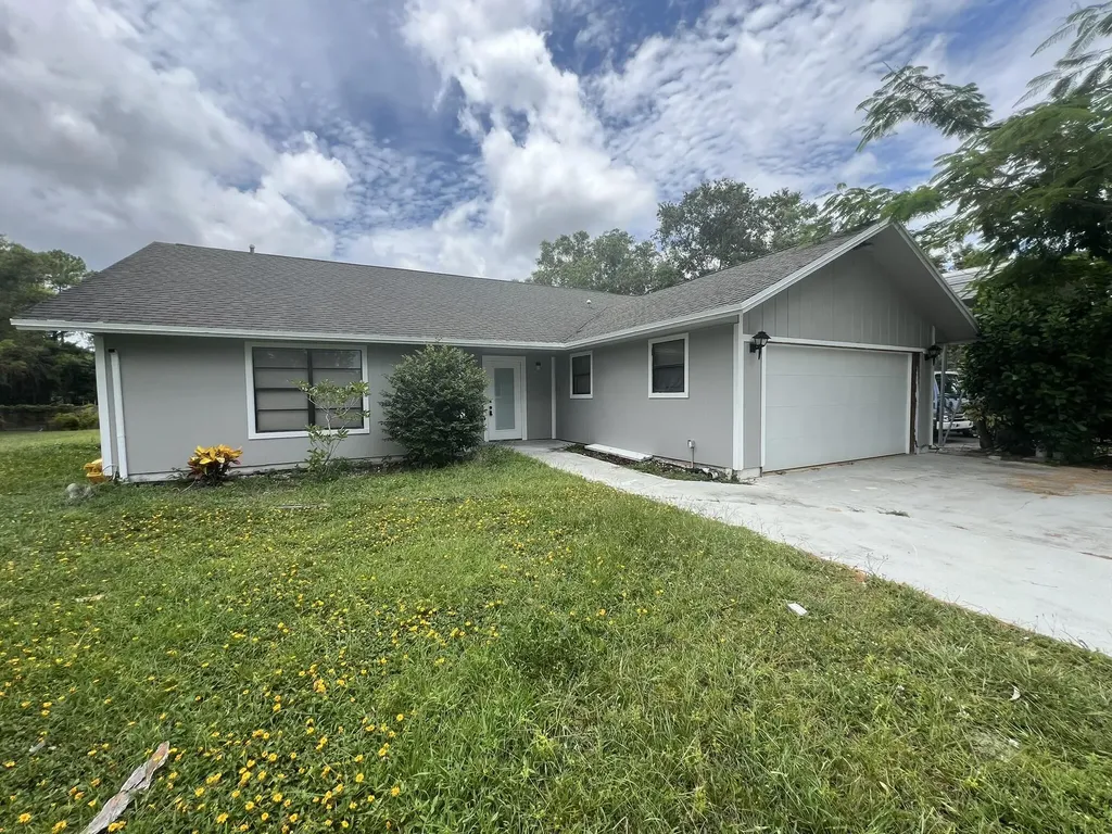 4811 N 122nd Drive Drive N The Acreage FL 33411