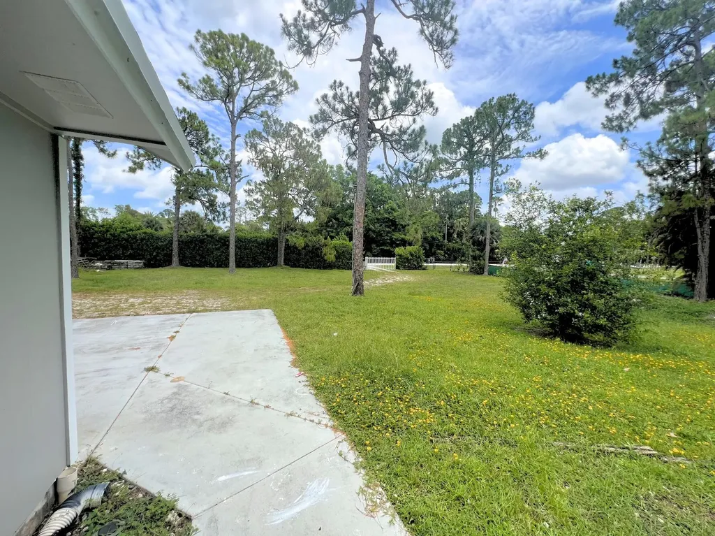 4811 N 122nd Drive Drive N The Acreage FL 33411