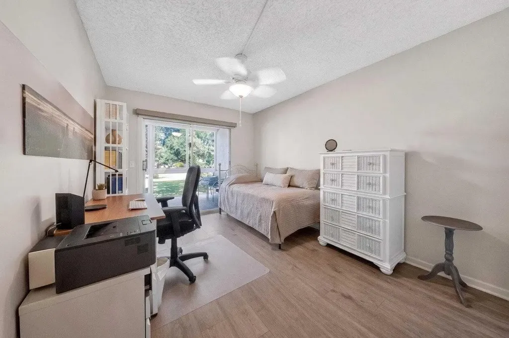 2002 Berkshire A Deerfield Beach FL 33442