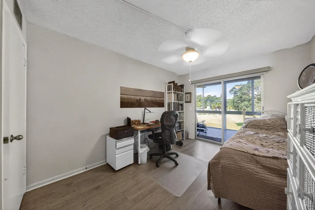 2002 Berkshire A Deerfield Beach FL 33442