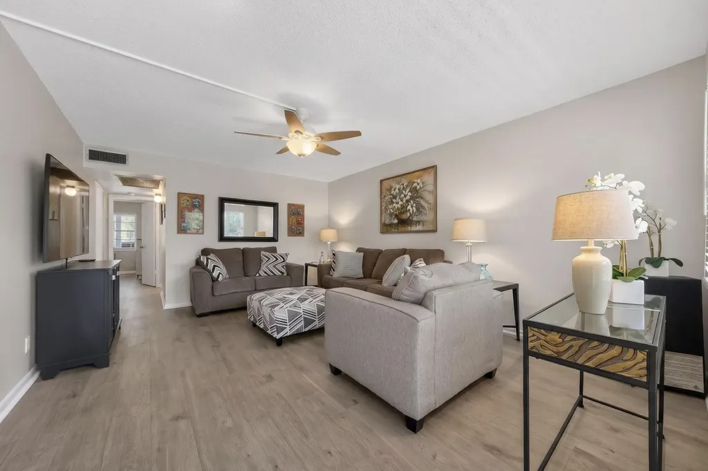 2002 Berkshire A Deerfield Beach FL 33442