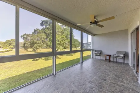 2002 Berkshire Deerfield Beach FL 33442