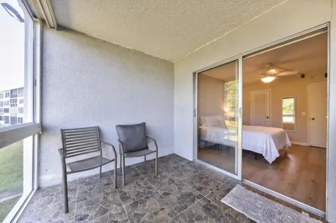 2002 Berkshire Deerfield Beach FL 33442