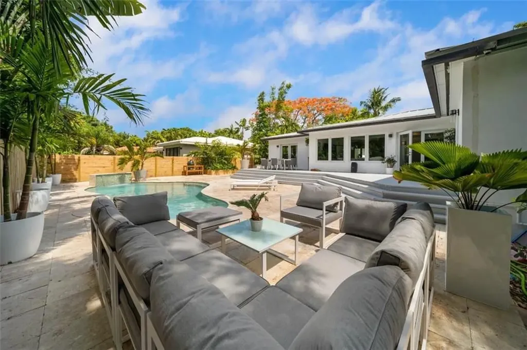 551 NE 53rd Street Miami FL 33137