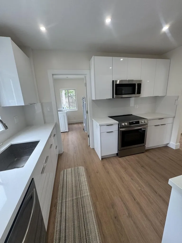 725 NE 160th Terrace Miami FL 33162