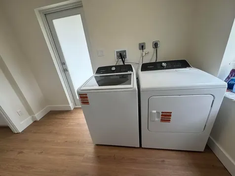 725 NE 160th Terrace Miami FL 33162