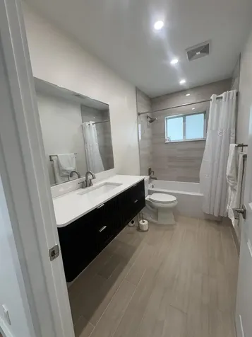 725 NE 160th Terrace Miami FL 33162
