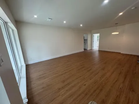725 NE 160th Terrace Miami FL 33162
