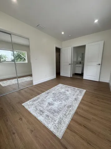 725 NE 160th Terrace Miami FL 33162