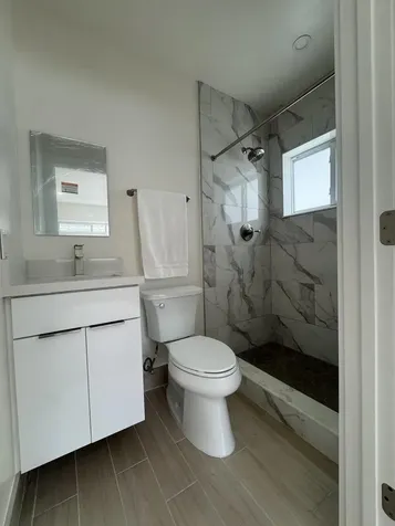 725 NE 160th Terrace Miami FL 33162