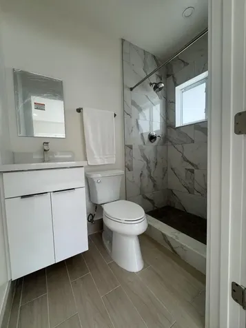 725 NE 160th Terrace Miami FL 33162