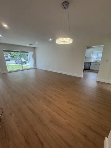 725 NE 160th Terrace Miami FL 33162