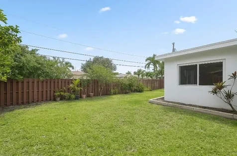 570 SE 2nd Avenue Pompano Beach FL 33060