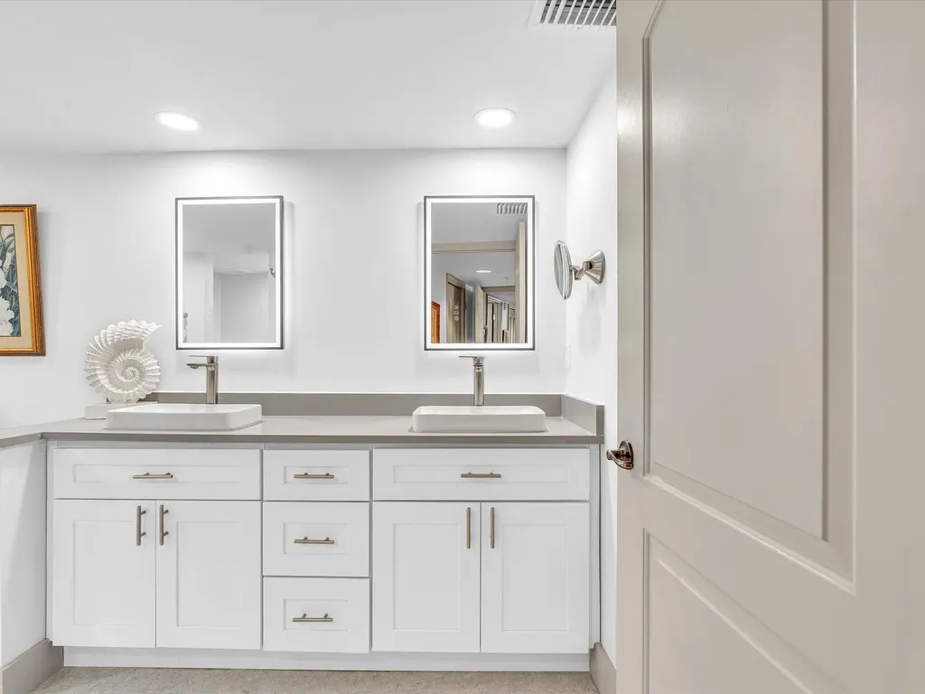 3360 S Ocean Boulevard Palm Beach FL 33480