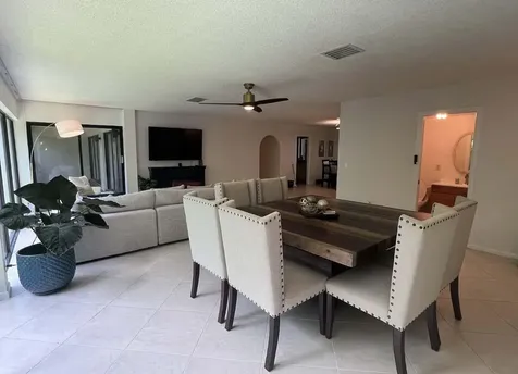 1639 Embassy Drive West Palm Beach FL 33401