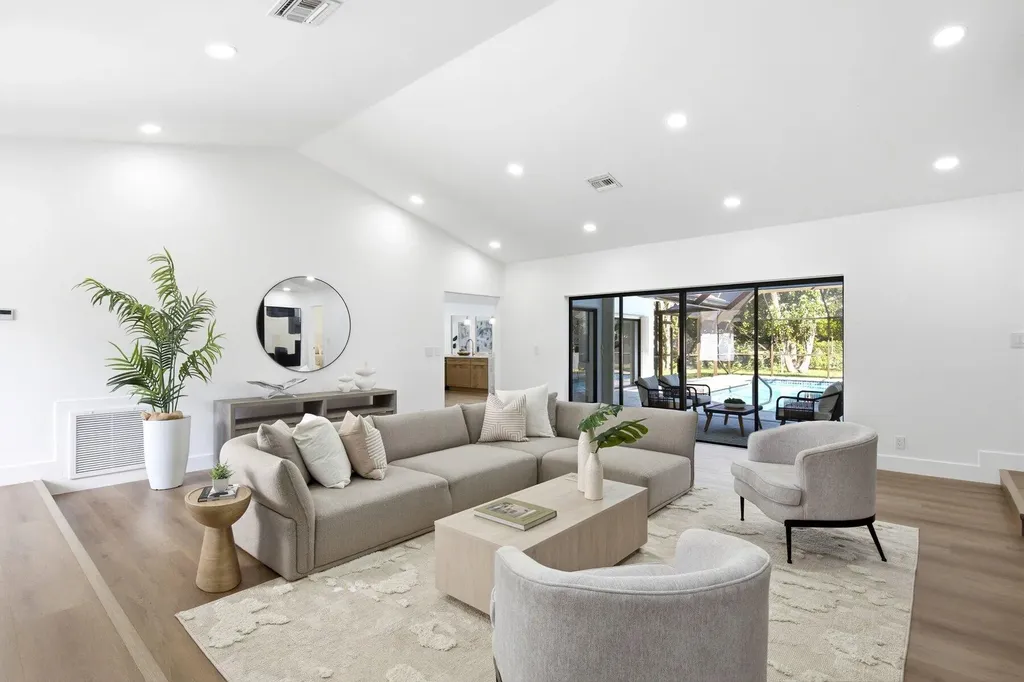 8899 NW 47th Drive Coral Springs FL 33067