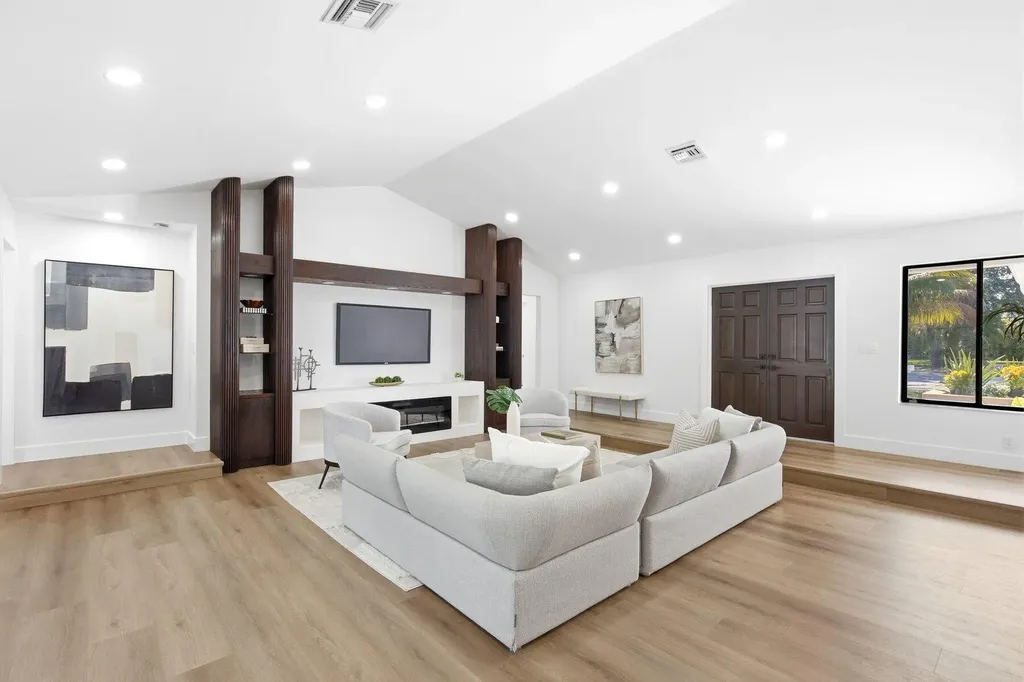 8899 NW 47th Drive Coral Springs FL 33067