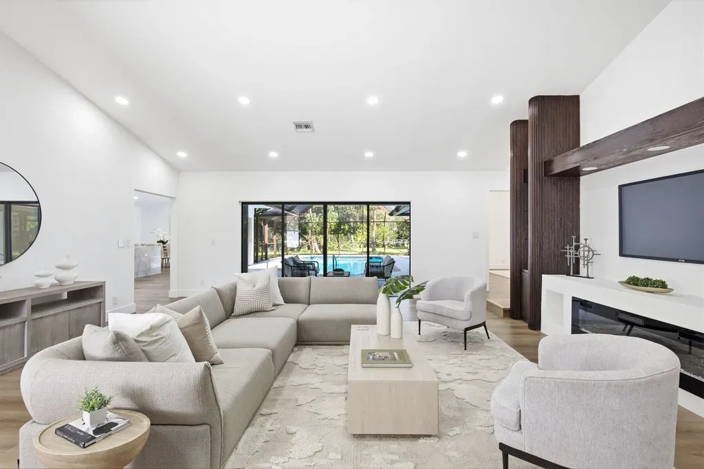 8899 NW 47th Drive Coral Springs FL 33067