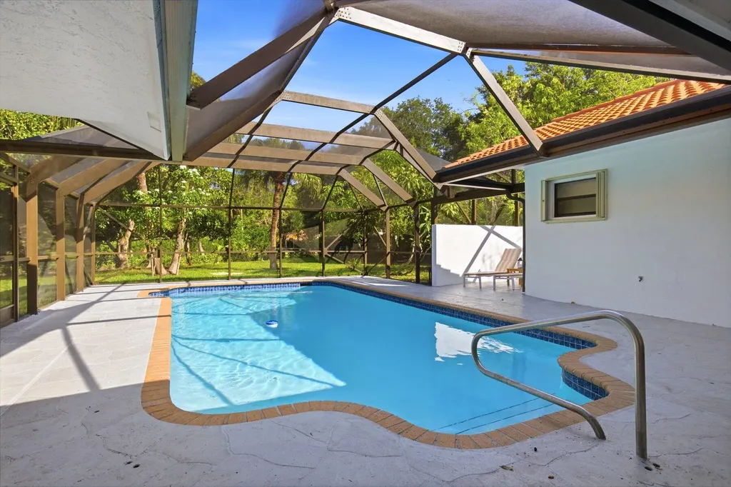 8899 NW 47th Drive Coral Springs FL 33067