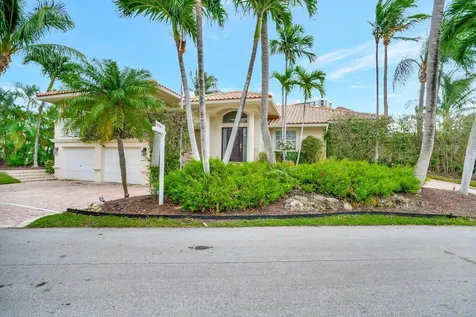 290 E Fern Drive Boca Raton FL 33432