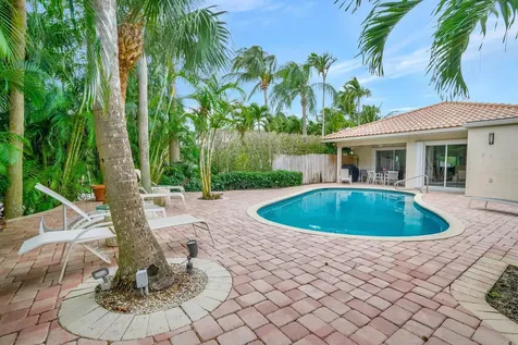 290 E Fern Drive Boca Raton FL 33432