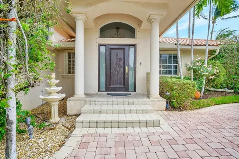 290 E Fern Drive Boca Raton FL 33432