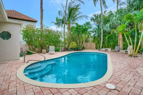290 E Fern Drive Boca Raton FL 33432
