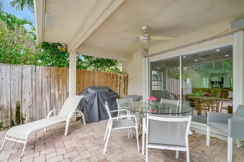 290 E Fern Drive Boca Raton FL 33432